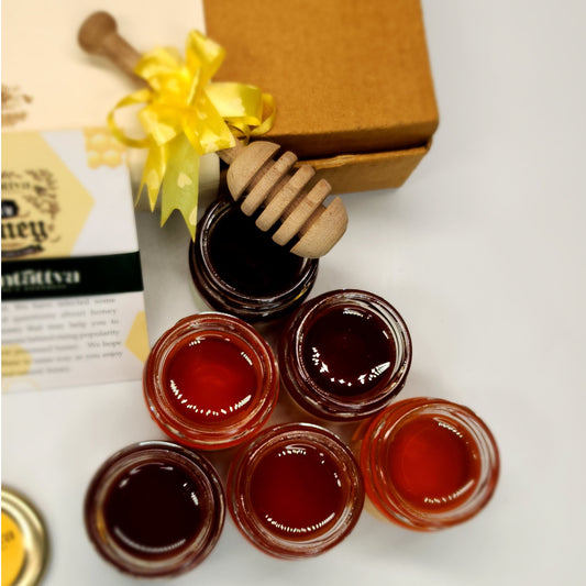 Simple and Classic: Pack of 6 honey jars packed in craft paper box